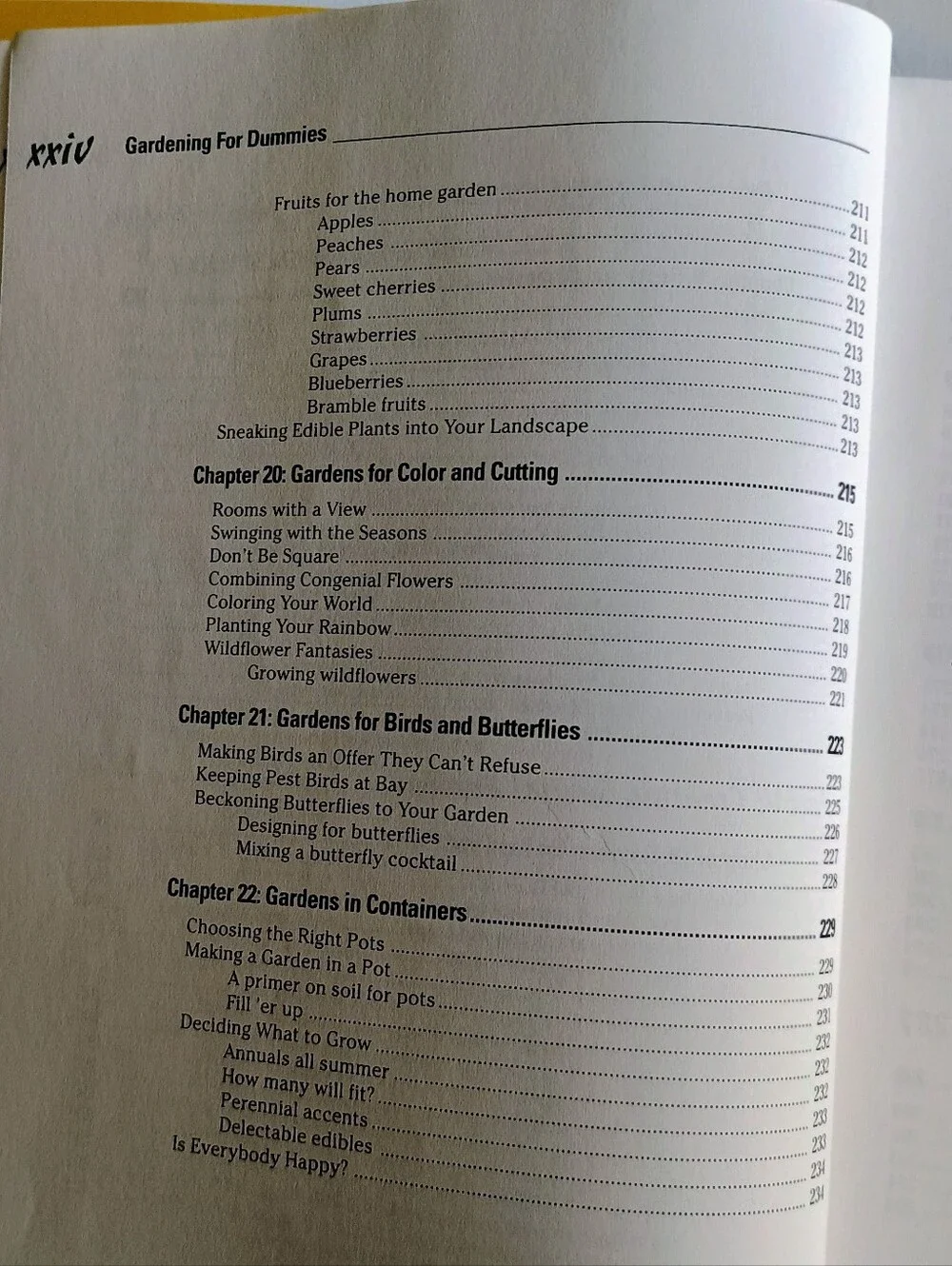 Gardening for Dummies Book (1996) by Michael MacCaskey, Paperback, Pre-owned